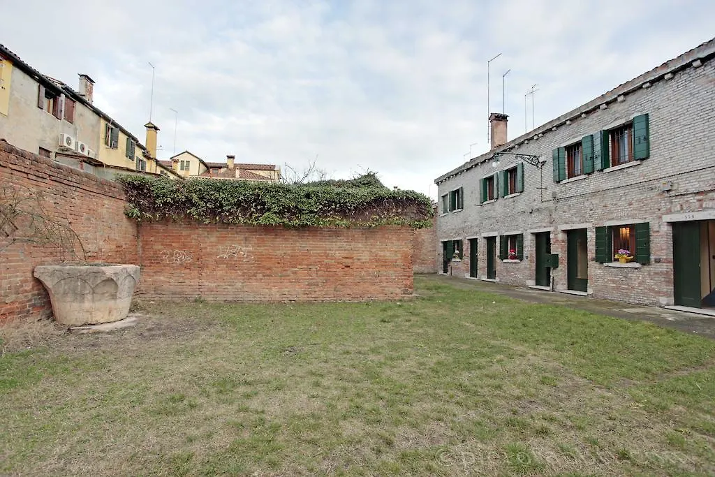 Garden Houses Apartment Venezia Italia